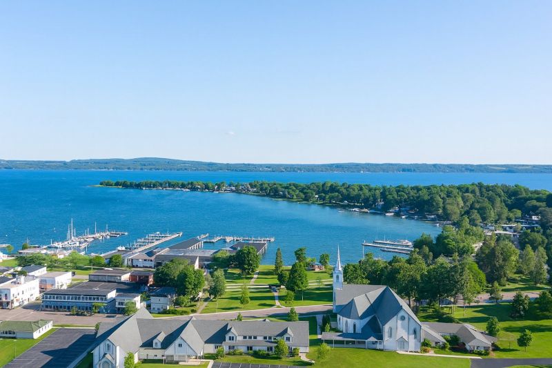 Best Foundation Lifting pros in Bay City, MI